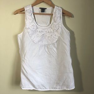 3/$30💚Zoe D. white linen floral embellished tank top size small womens
